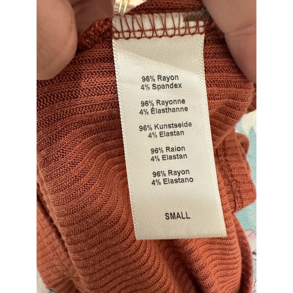 Project Social rust ribbed faux wrap crop tank top size small - Picture 4 of 10